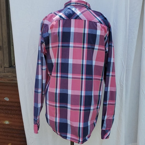 Button-down pink and blue plaid long sleeves size medium - Picture 7 of 10
